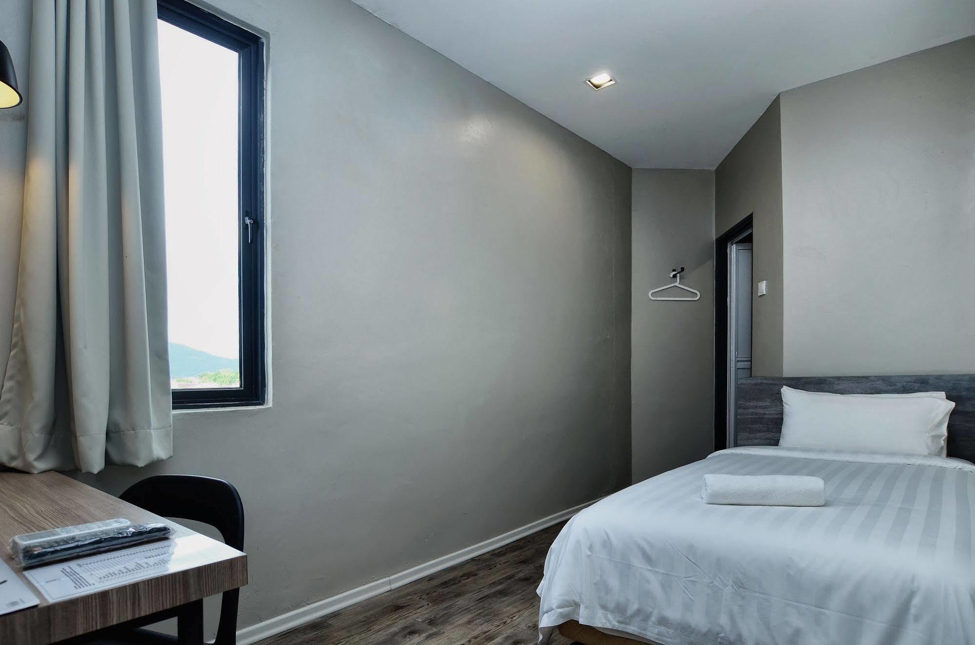 Chariton Hotel Alma Bukit Mertajam Zewnętrze zdjęcie